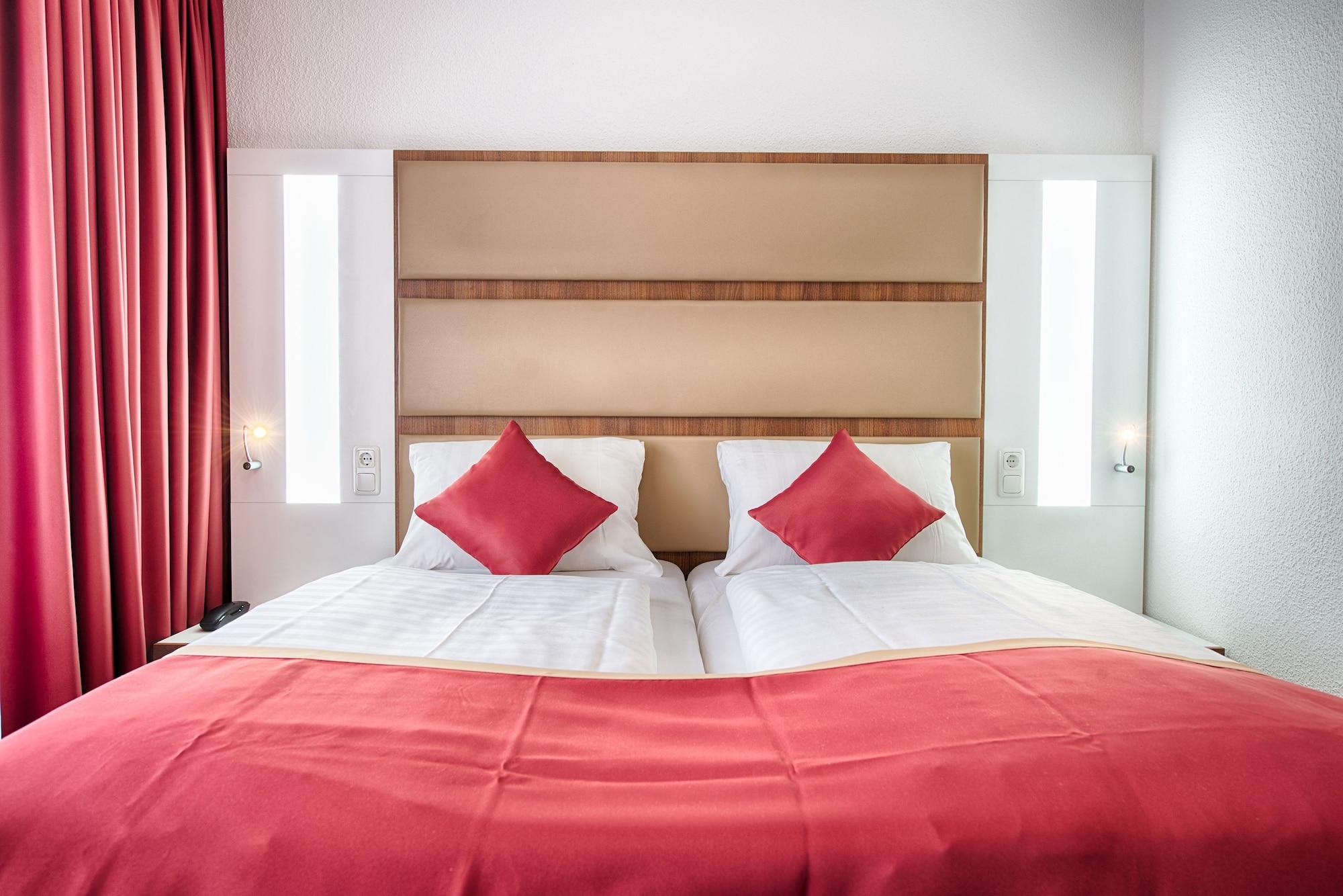 Hotel Senator Дортмунд Экстерьер фото