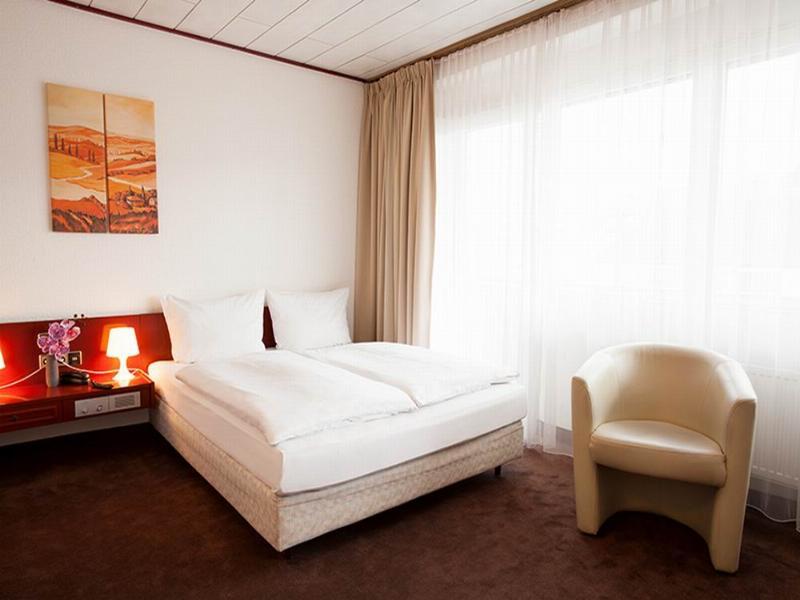 Hotel Senator Дортмунд Экстерьер фото